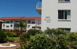 Burleigh Point Apartments - Kawana Tourism