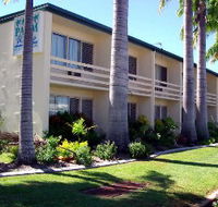 Palm Waters Holiday Villas - Kawana Tourism