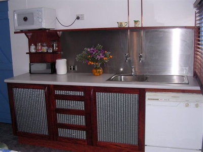 Dunalan Host Farm Cottage - Kawana Tourism 2