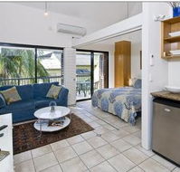 Julians Apartments - Kawana Tourism