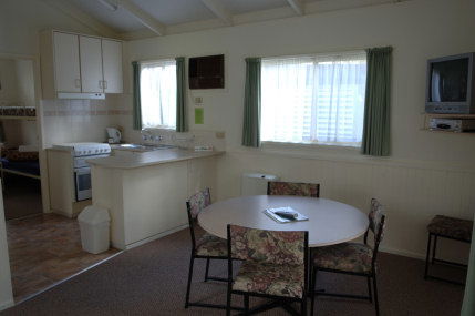 Kalganyi Holiday Park - Kawana Tourism 0