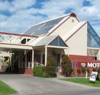 Riverboat Lodge Motor Inn - Kawana Tourism