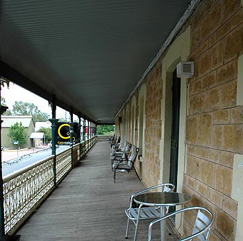 Hotel Mannum - Kawana Tourism 0
