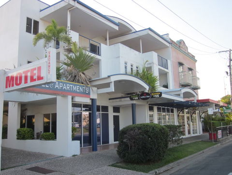 Cosmopolitan Motel And Serviced Apartments - Kawana Tourism 1