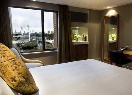 Hilton On The Park Melbourne - Kawana Tourism 1