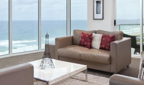 Mint Broadbeach - Kawana Tourism 0