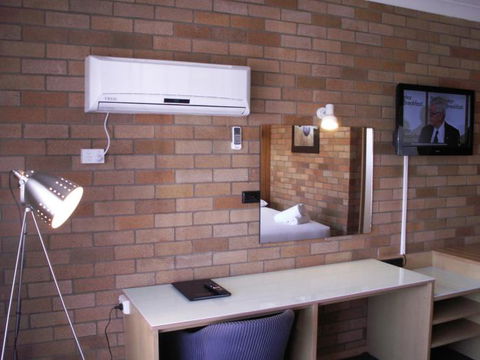 Court Street Motel - Kawana Tourism 3