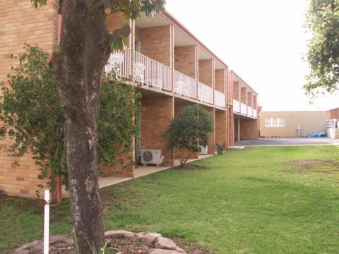Court Street Motel - Kawana Tourism 6