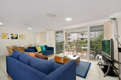 Surfers Beach Holiday Apartments - Kawana Tourism 1