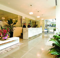 Oaks On Collins - Kawana Tourism