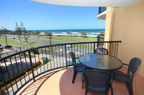 Ocean Boulevard - Kawana Tourism 2