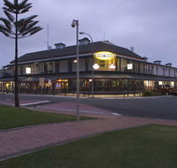 Grand Tasman Hotel - Kawana Tourism