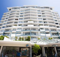 Seamark On First - Kawana Tourism