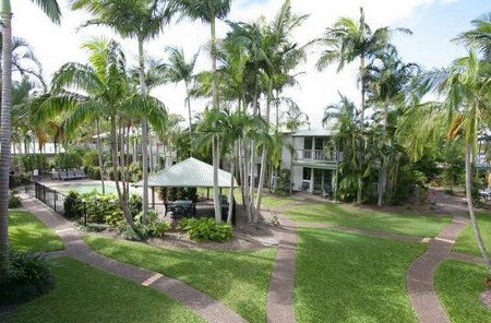Coral Beach Noosa Resort - Kawana Tourism 1
