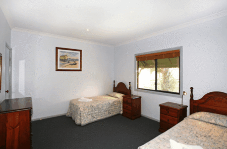 Colonial Ridge Resort - Kawana Tourism 2