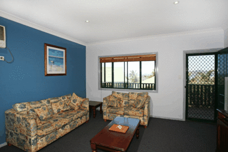 Colonial Ridge Resort - Kawana Tourism 3