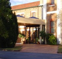 Monte Pio Motor Inn - Kawana Tourism