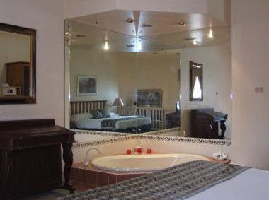 Monte Pio Motor Inn - Kawana Tourism 2