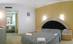 Comfort Inn Airport - Kawana Tourism 1