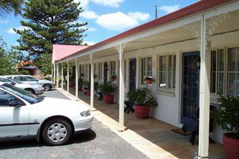 First Landing Motel - Kawana Tourism 5