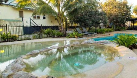 Fraser Island Beach Houses - Kawana Tourism 2