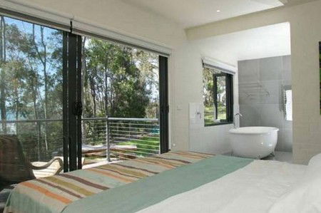 Shearwater Guest Houses - Kawana Tourism 3