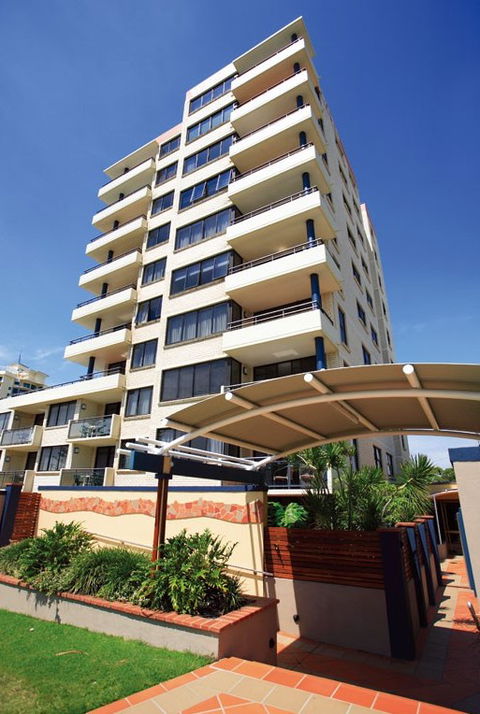 Windward Apartments - Kawana Tourism 0