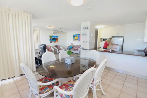 Windward Apartments - Kawana Tourism 2