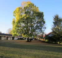 Moore Park Inn - Kawana Tourism