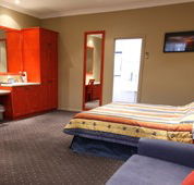 Best Western A Trapper's Motor Inn - Kawana Tourism