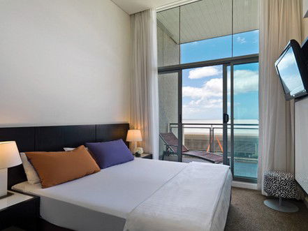 Adina Apartment Hotel Perth - Kawana Tourism 2