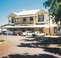 Arno Bay Hotel Motel - Kawana Tourism
