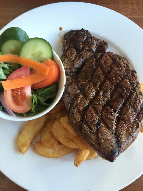 Friendly Inn Hotel - Kawana Tourism 0