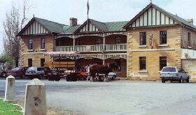 Man-o-ross Hotel - Kawana Tourism 0