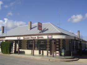 The Darke Peak Hotel - Kawana Tourism 0