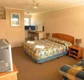 Montego Mermaid Beach Motel - Kawana Tourism