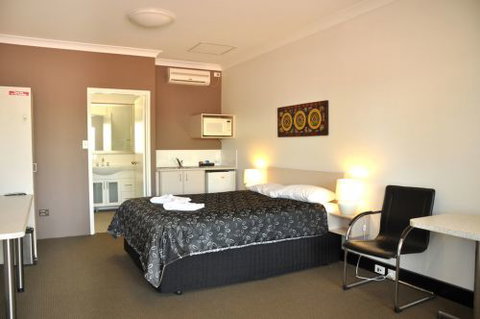 Pinjarra Resort  - Kawana Tourism 2