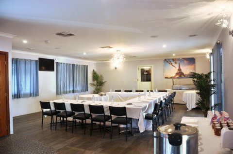 Pinjarra Resort  - Kawana Tourism 4