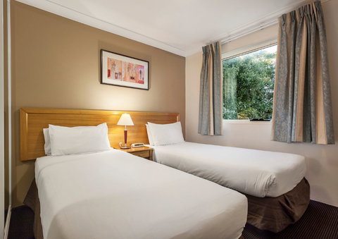 APX Apartments Parramatta - Kawana Tourism 0