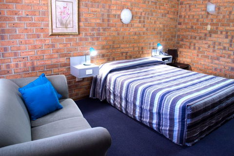 Kadina Gateway Motor Inn - Kawana Tourism 1