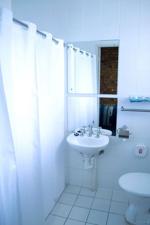 Kadina Gateway Motor Inn - Kawana Tourism 5