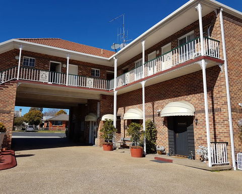 Golden Age Motor Inn - Kawana Tourism 2