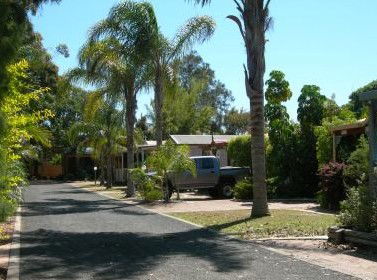 Lanis Holiday Island - Kawana Tourism 3