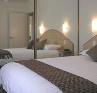 Bay Beach Motel - Kawana Tourism