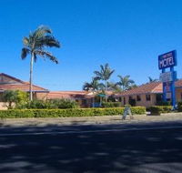 Twin Pines Motel - Kawana Tourism
