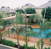 Bridges on Meninya Motel  Apartments - Kawana Tourism