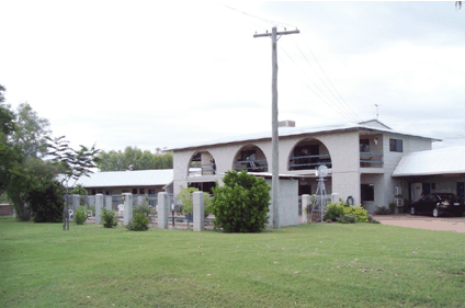 Latara Resort Motel - Kawana Tourism