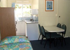 Mango Tree Motel - Kawana Tourism 2
