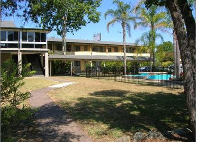 Bucketts Way Motel - Kawana Tourism 2