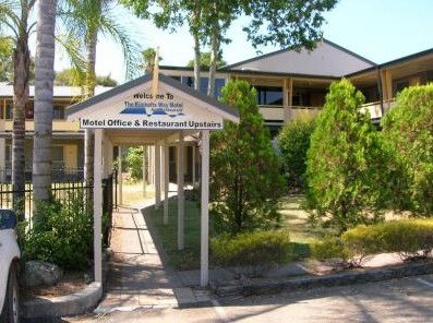 Bucketts Way Motel - Kawana Tourism 4